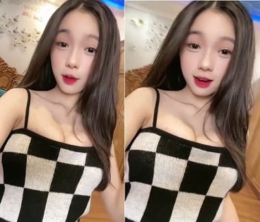 Cuồng dâm với cô gái mặc đồ caro trong nhà vệ sinh