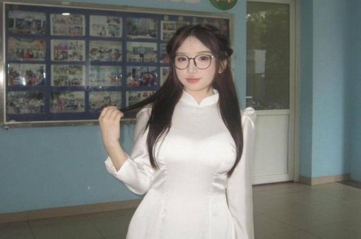 Học sinh lồn nứng muốn địt nhiều cặc